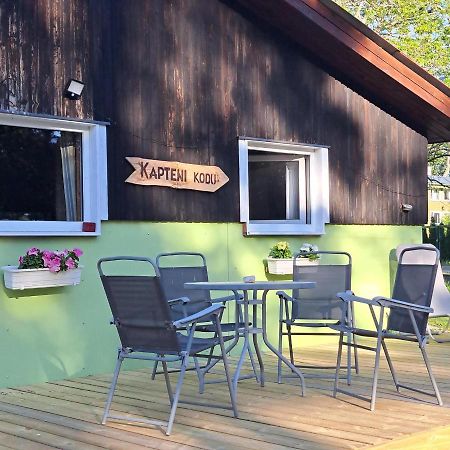 Kapteni Suvekodu Laulasmaa Exteriör bild