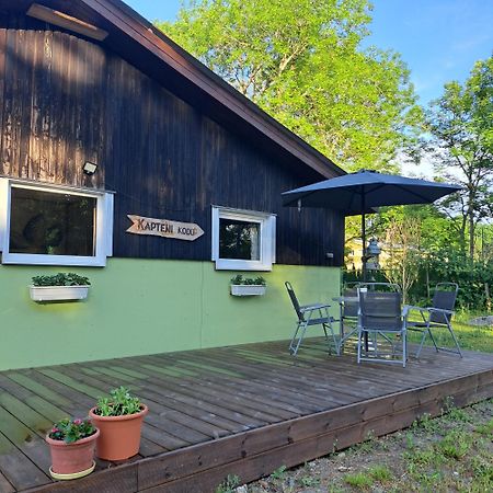 Kapteni Suvekodu Laulasmaa Exteriör bild