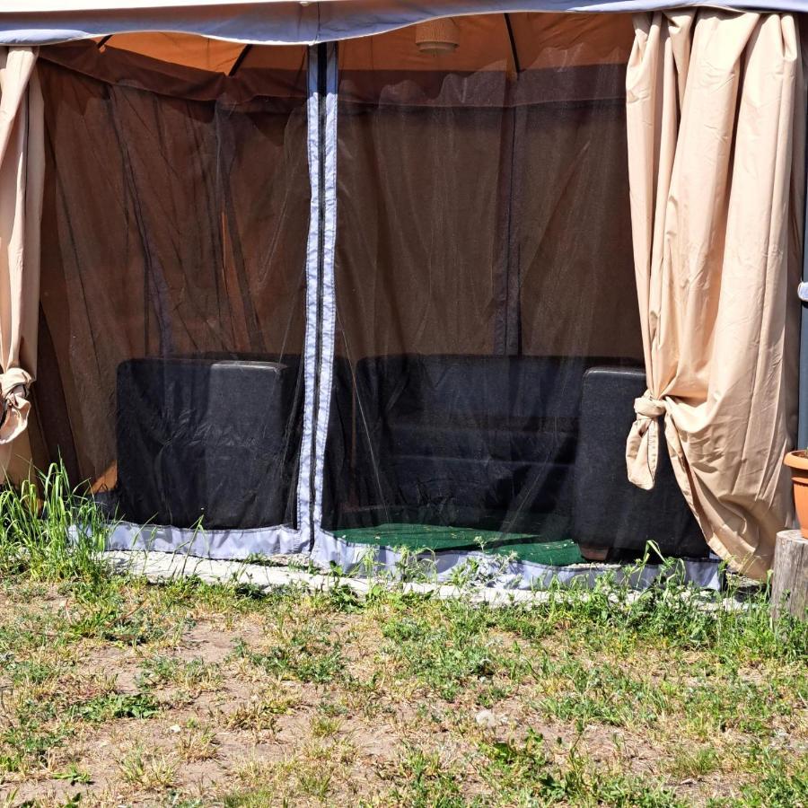 Kapteni Suvekodu Laulasmaa Exteriör bild