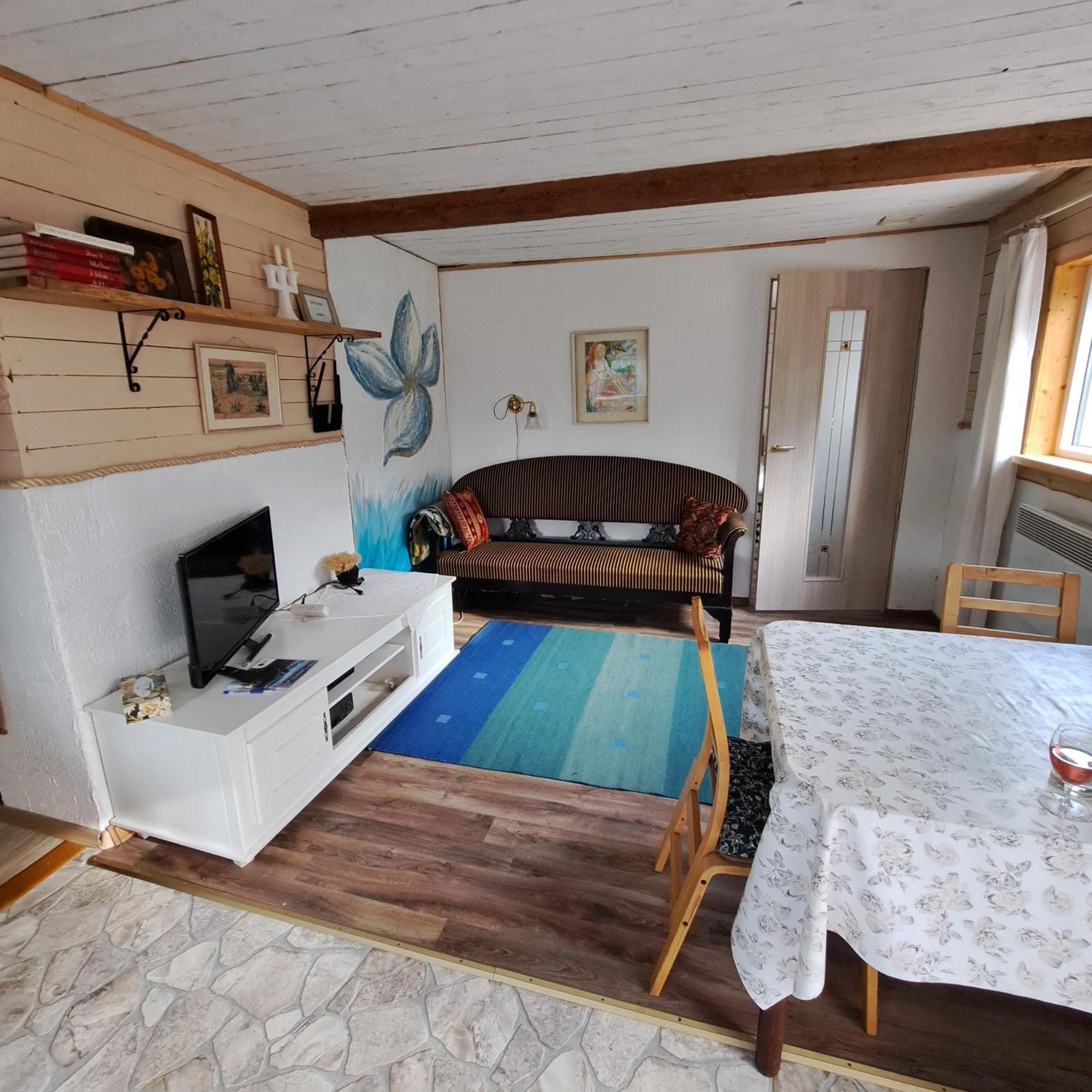 Kapteni Suvekodu Laulasmaa Exteriör bild